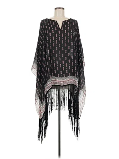 Pre-owned Maurices Poncho In Black