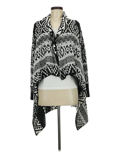 Pre-owned Maurices Poncho In Gray