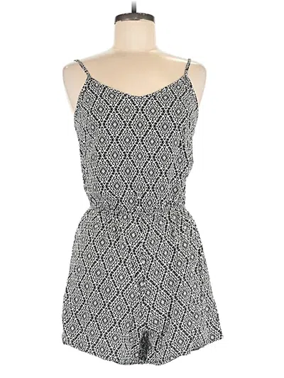 Pre-owned Maurices Romper In Gray