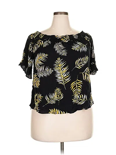 Pre-owned Maurices Short Sleeve Blouse In Black