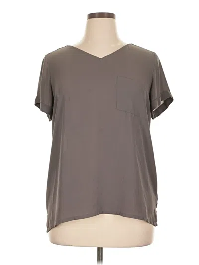 Pre-owned Maurices Short Sleeve Blouse In Gray