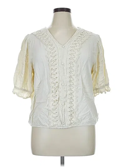 Pre-owned Maurices Short Sleeve Blouse In Ivory