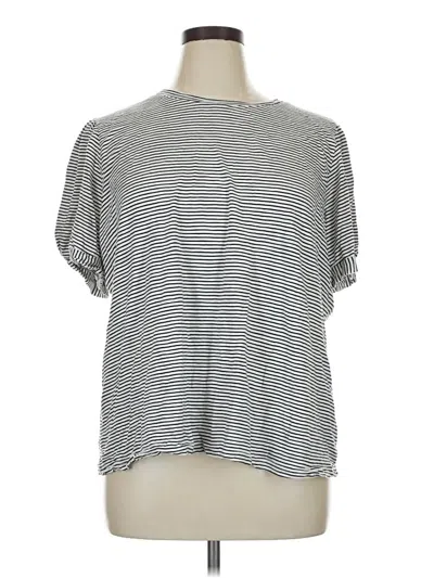 Pre-owned Maurices Short Sleeve Top Gray Stripes Pattern Crew Neck Tops