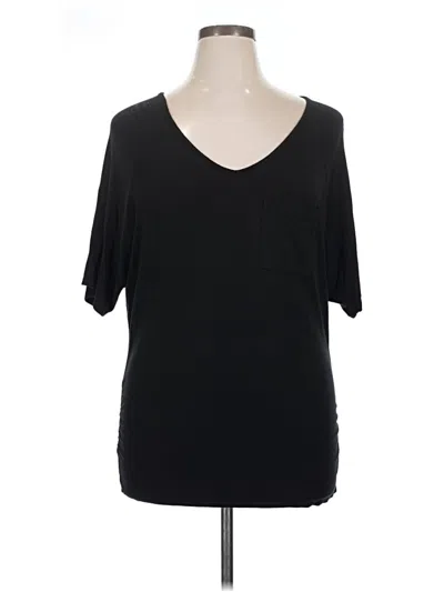 Pre-owned Maurices Short Sleeve T-shirt In Black