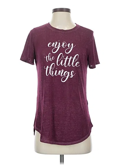 Pre-owned Maurices Short Sleeve T-shirt In Burgundy