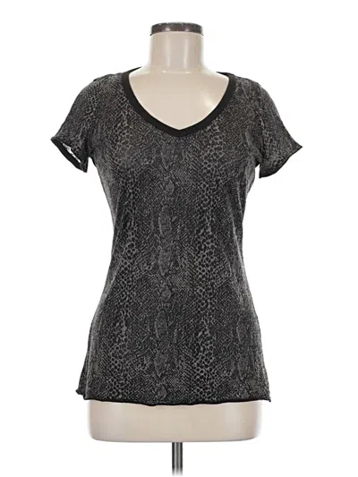 Pre-owned Maurices Short Sleeve T-shirt In Gray