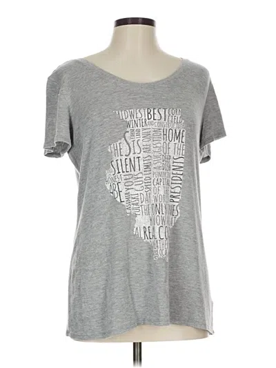 Pre-owned Maurices Short Sleeve T-shirt In Gray