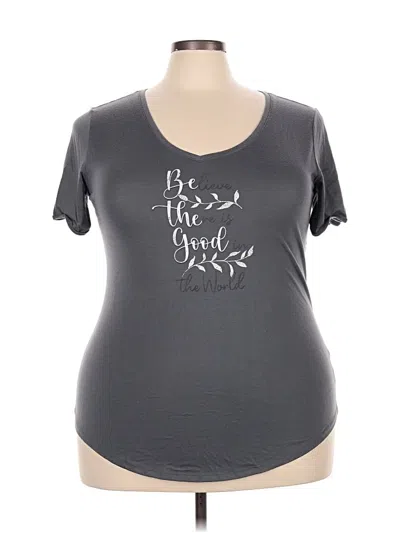 Pre-owned Maurices Short Sleeve T-shirt In Gray