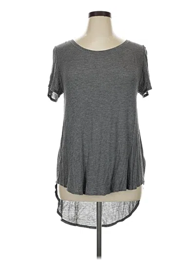 Pre-owned Maurices Short Sleeve T-shirt In Gray