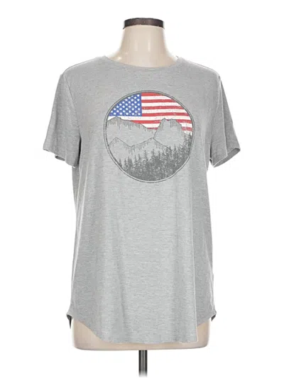 Pre-owned Maurices Short Sleeve T-shirt In Silver