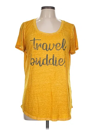 Pre-owned Maurices Short Sleeve T-shirt In Yellow