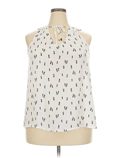 Pre-owned Maurices Sleeveless Blouse In Ivory