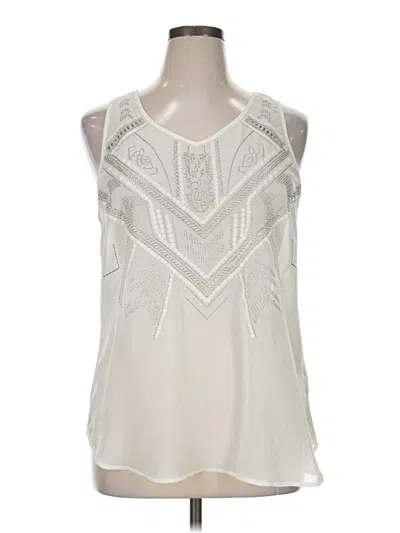 Pre-owned Maurices Sleeveless Blouse In Ivory
