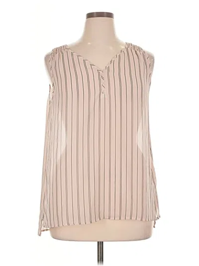 Pre-owned Maurices Sleeveless Blouse In Tan