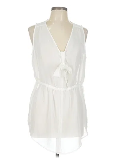 Pre-owned Maurices Sleeveless Blouse In White