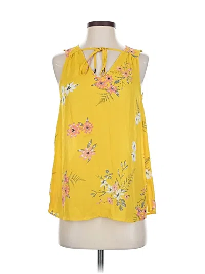 Pre-owned Maurices Sleeveless Blouse In Yellow