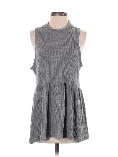 Pre-owned Maurices Sleeveless Top Gray Halter Neckline Tops