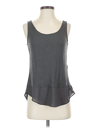 Pre-owned Maurices Sleeveless T-shirt In Gray