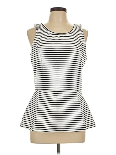 Pre-owned Maurices Sleeveless T-shirt In Ivory