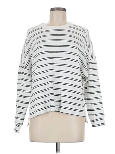 Pre-owned Maurices Sweatshirt In White