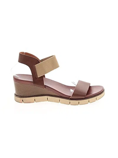 Pre-owned Maurices Wedges In Tan
