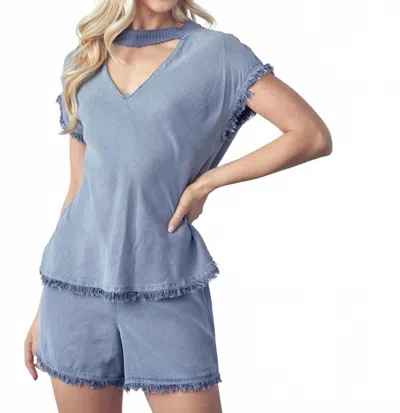 Maven West Short Sleeve Choker Top In Chambrey In Blue