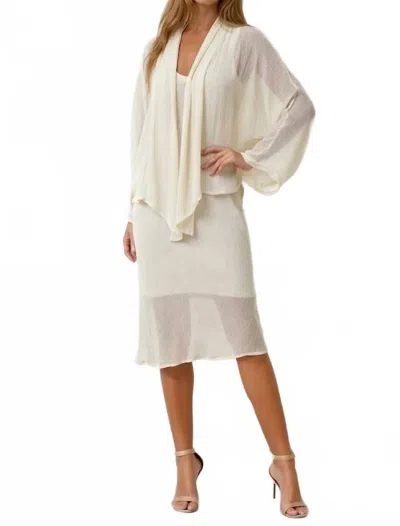 Maven West Textured Front-tie Kimono Cardigan In Pearl In White