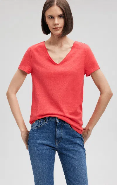Mavi V-neck T-shirt In Poinsettia In Red