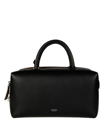 Max Mara Accessori Chic Baguette Holdall Bag In Black