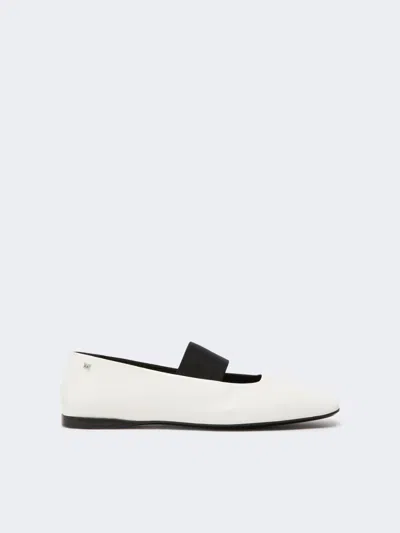 Max Mara Ballerines En Cuir Nappa In White