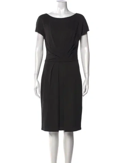 Pre-owned Max Mara Bateau Neckline Knee-length Dress In Black