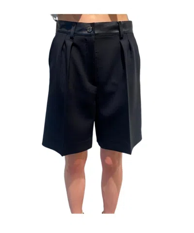 Max Mara Belt Loop Shorts In Black
