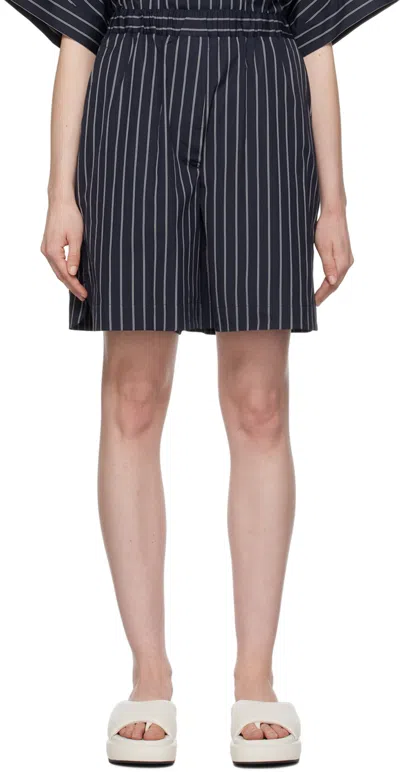 Max Mara Black Vezzo Shorts In 005 Black
