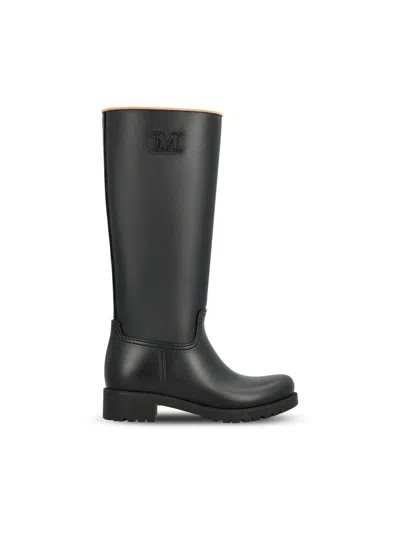 Max Mara Boots In Black