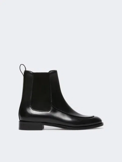 Max Mara Bottines Chelsea En Cuir In Black