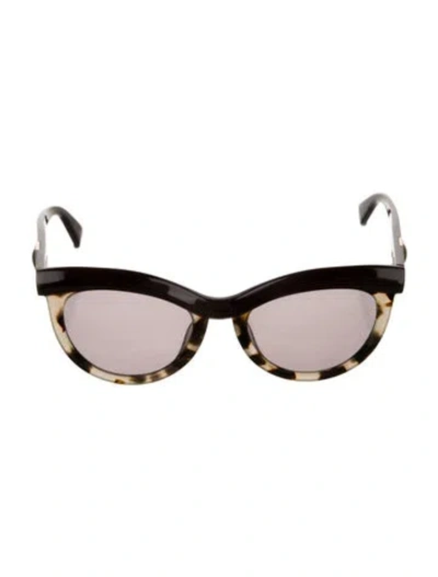 Pre-owned Max Mara Cat-eye Tinted Sunglasses In Brown