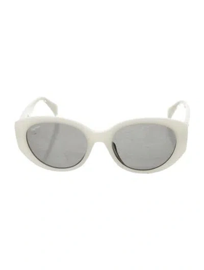 Pre-owned Max Mara Cat-eye Tinted Sunglasses In White