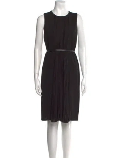 Pre-owned Max Mara Crew Neck Knee-length Dress In Black