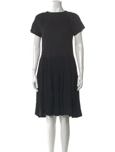 Pre-owned Max Mara Crew Neck Knee-length Dress In Black