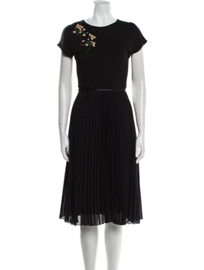 Pre-owned Max Mara Crew Neck Midi Length Dress In Black