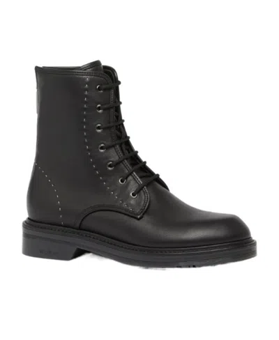 Max Mara Decorative-stitching Leather Boots In Black