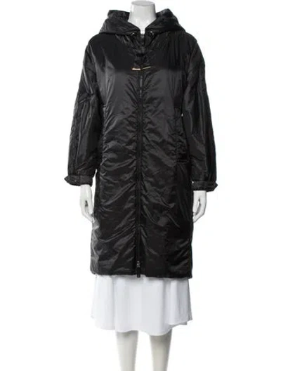 Pre-owned Max Mara Down Coat In Black