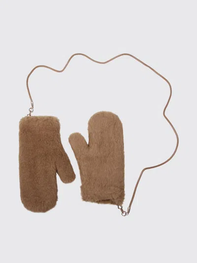 Max Mara Gloves In A Precious Camel And Silk Blend With Spring Clip In Brown