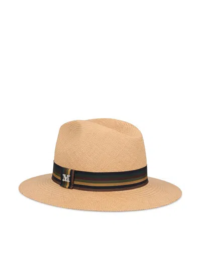 Max Mara Logo Plaque Hat In Beige
