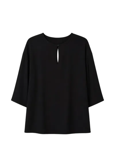 Max Mara Keyhole-detail T-shirt In Black