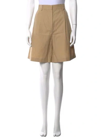Pre-owned Max Mara Knee-length Shorts In Neutrals
