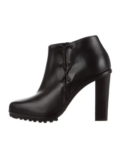 Pre-owned Max Mara Leather Boots In Black