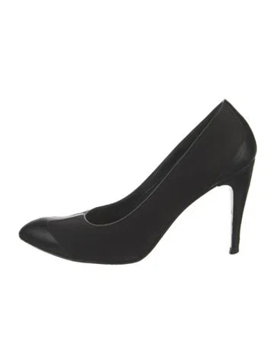 Pre-owned Max Mara Leather Pumps In Black