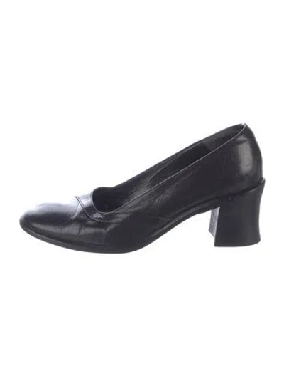 Pre-owned Max Mara Leather Pumps In Blue
