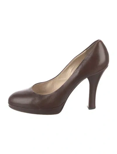 Pre-owned Max Mara Leather Pumps In Brown